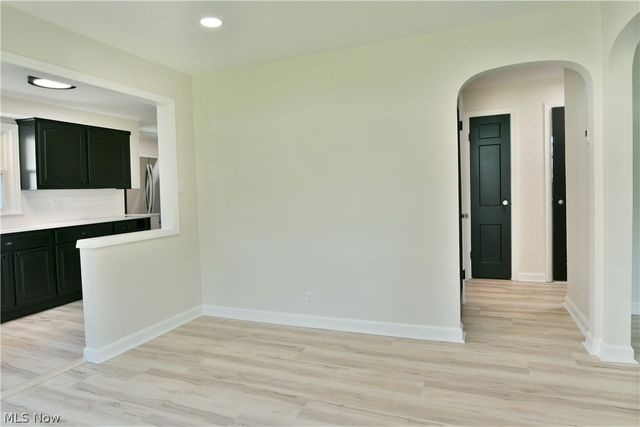 3384 Lakeside Drive, Mineral Ridge, OH 44440