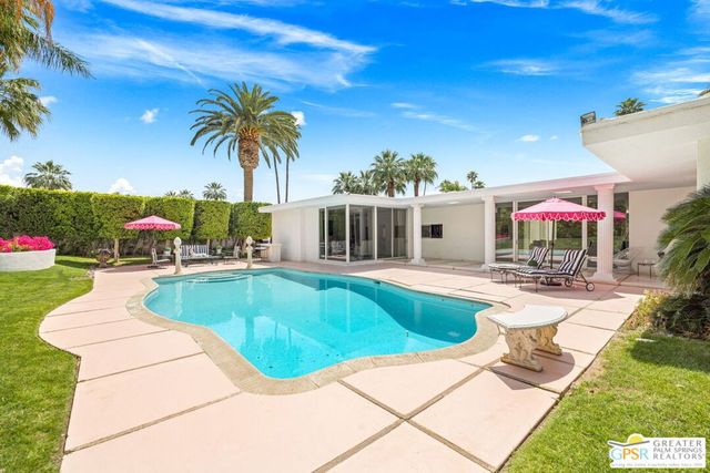 466 Camino Sur, Palm Springs, CA 92262