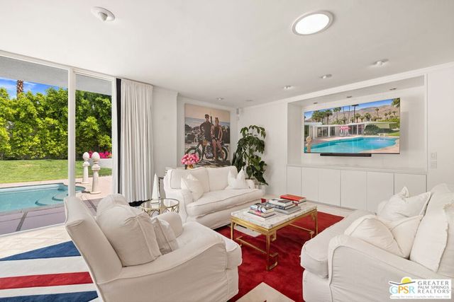 466 Camino Sur, Palm Springs, CA 92262