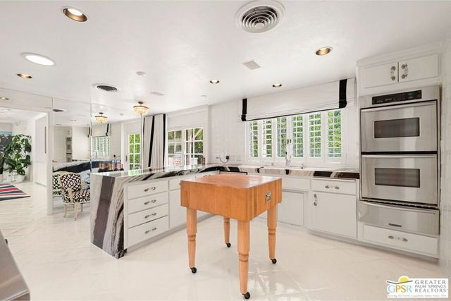 466 Camino Sur, Palm Springs, CA 92262