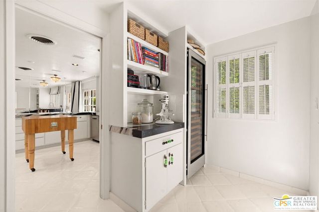 466 Camino Sur, Palm Springs, CA 92262