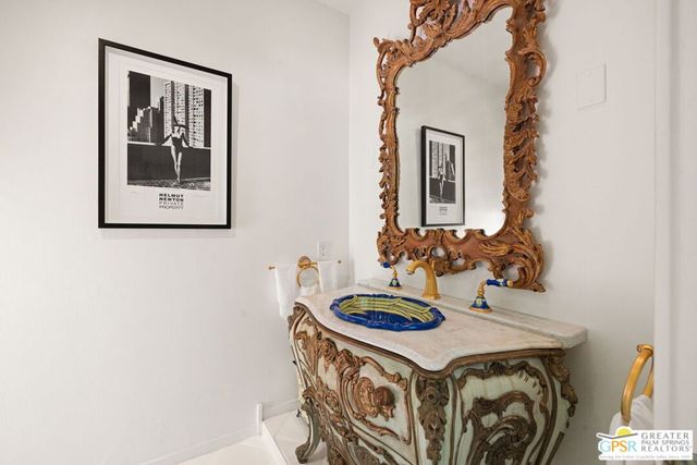 466 Camino Sur, Palm Springs, CA 92262