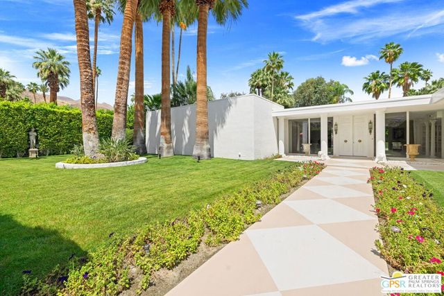 466 Camino Sur, Palm Springs, CA 92262