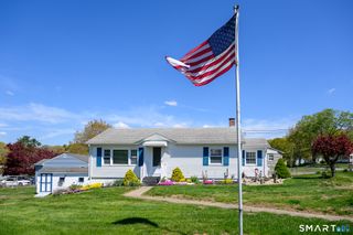 8 Teddy Lane, Norwich, CT 06360