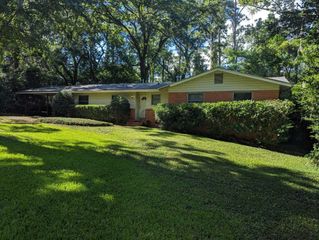 1906 Sunset Lane, Tallahassee, FL 32303