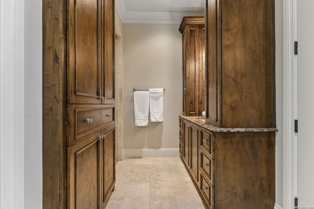 3011 Rustlers Trail, San Antonio, TX 78245