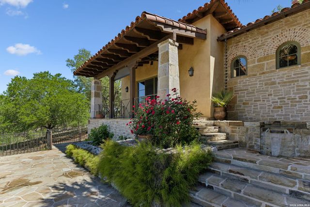 3011 Rustlers Trail, San Antonio, TX 78245