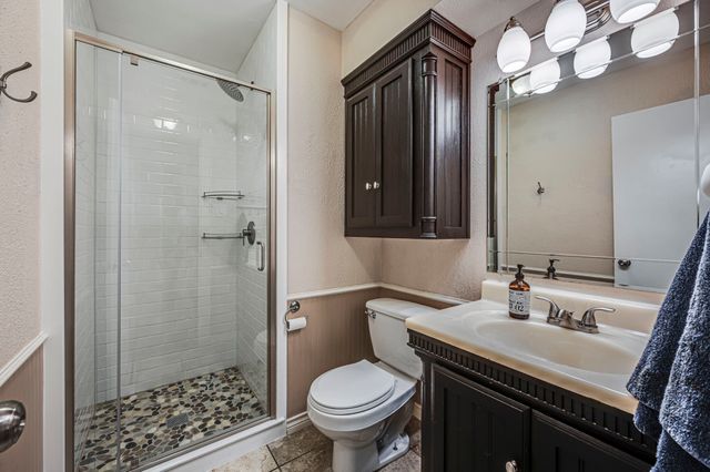 947 Rock Canyon Drive, Duncanville, TX 75137