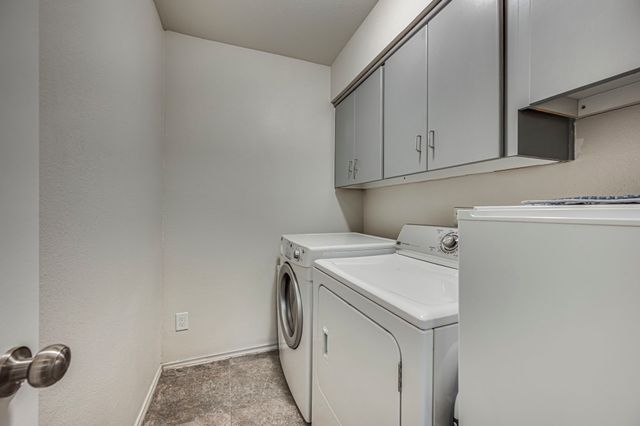 947 Rock Canyon Drive, Duncanville, TX 75137