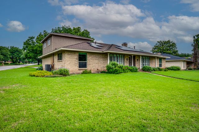 947 Rock Canyon Drive, Duncanville, TX 75137