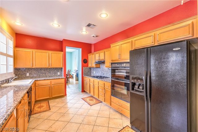 2033 Summer Spruce Place 101, Las Vegas, NV 89134