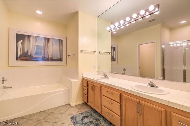 2033 Summer Spruce Place 101, Las Vegas, NV 89134