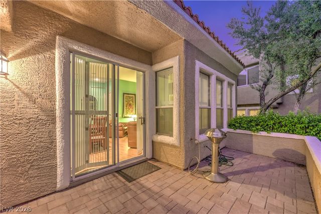 2033 Summer Spruce Place 101, Las Vegas, NV 89134