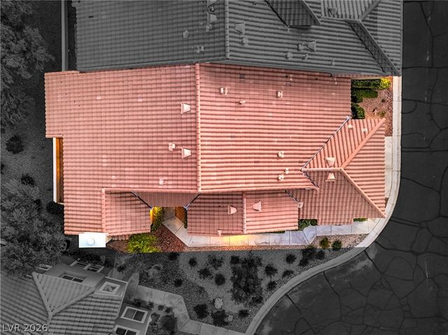 2033 Summer Spruce Place 101, Las Vegas, NV 89134