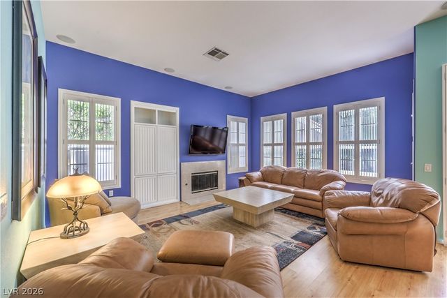 2033 Summer Spruce Place 101, Las Vegas, NV 89134