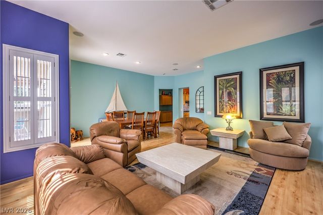 2033 Summer Spruce Place 101, Las Vegas, NV 89134