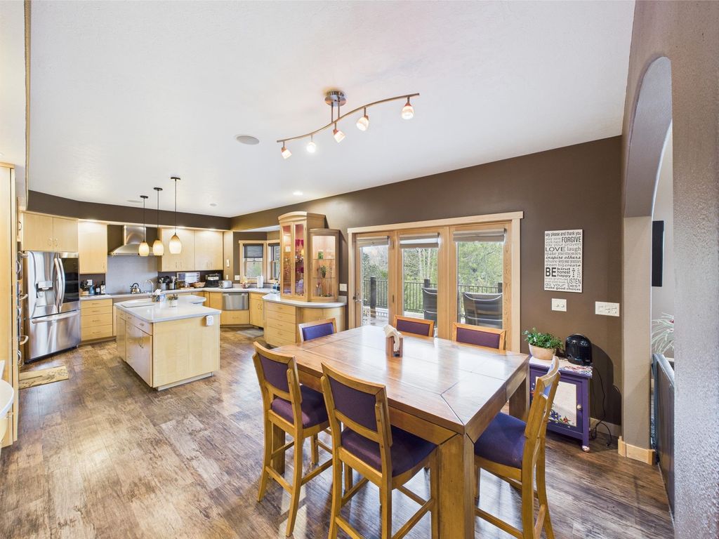 407 Indigo Circle, Cody, WY 82414 photo 18