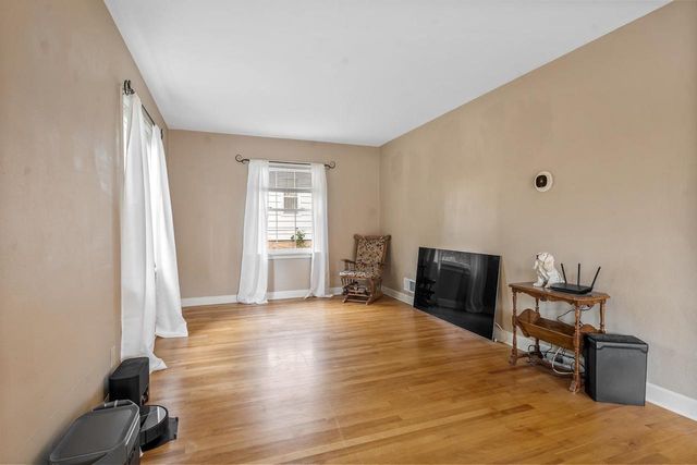 1604 DOUSMAN STREET, Green Bay, WI 54303