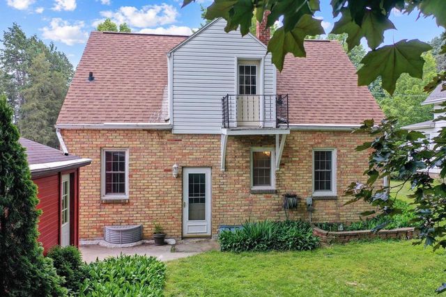 1604 DOUSMAN STREET, Green Bay, WI 54303