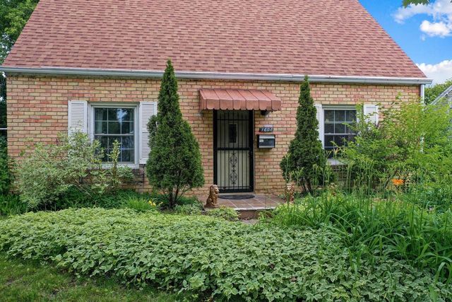 1604 DOUSMAN STREET, Green Bay, WI 54303