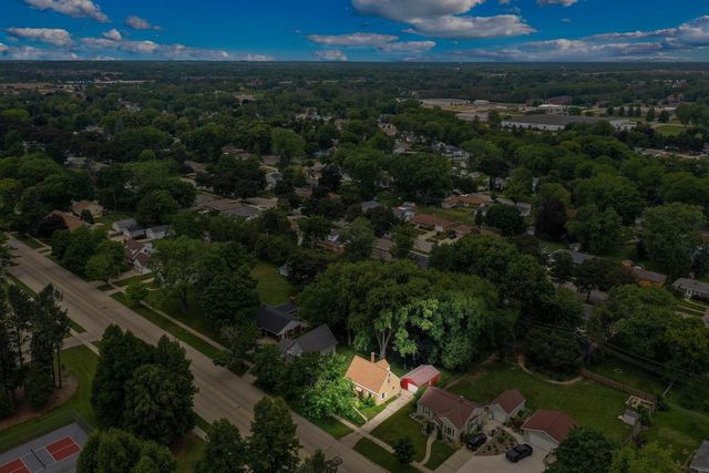 1604 DOUSMAN STREET, Green Bay, WI 54303