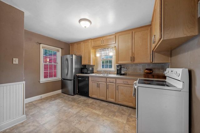 1604 DOUSMAN STREET, Green Bay, WI 54303