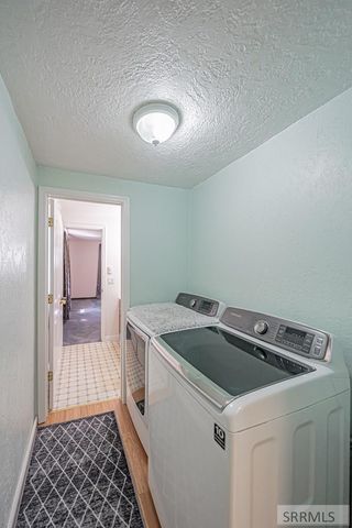 415 Juniper View Avenue, St Anthony, ID 83445