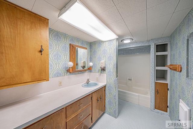 415 Juniper View Avenue, St Anthony, ID 83445