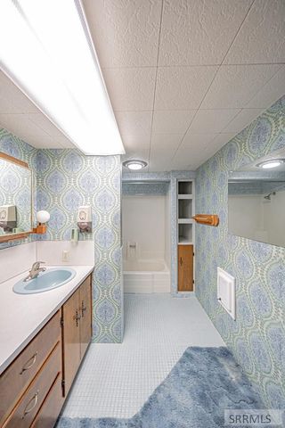 415 Juniper View Avenue, St Anthony, ID 83445