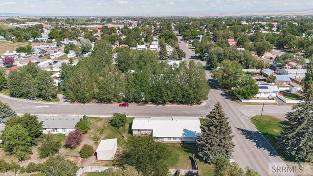 415 Juniper View Avenue, St Anthony, ID 83445