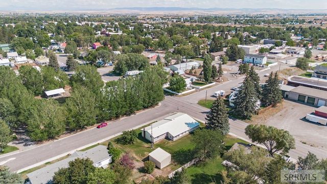 415 Juniper View Avenue, St Anthony, ID 83445