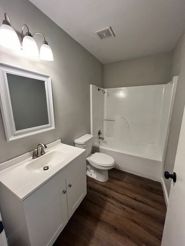 402 Trailside Terrace A, Springdale, AR 72764