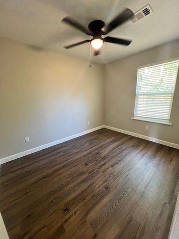 402 Trailside Terrace A, Springdale, AR 72764