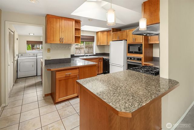 12657 NE 7th Street, Bellevue, WA 98005