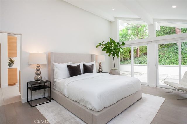 11 Greenbriar, Newport Beach, CA 92660