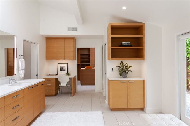 11 Greenbriar, Newport Beach, CA 92660