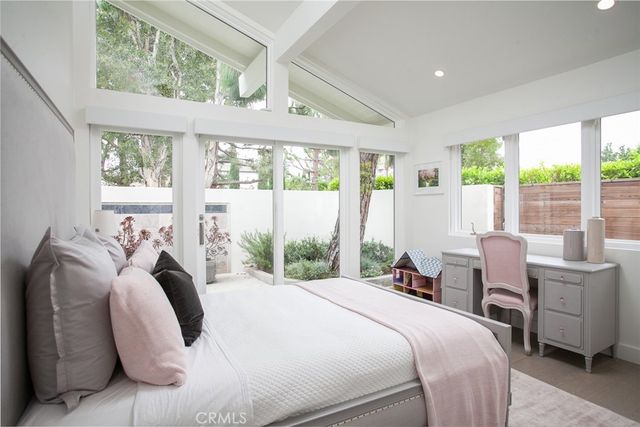 11 Greenbriar, Newport Beach, CA 92660