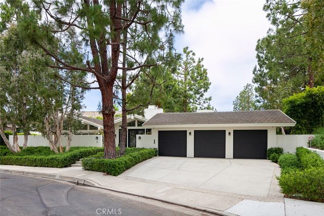 11 Greenbriar, Newport Beach, CA 92660