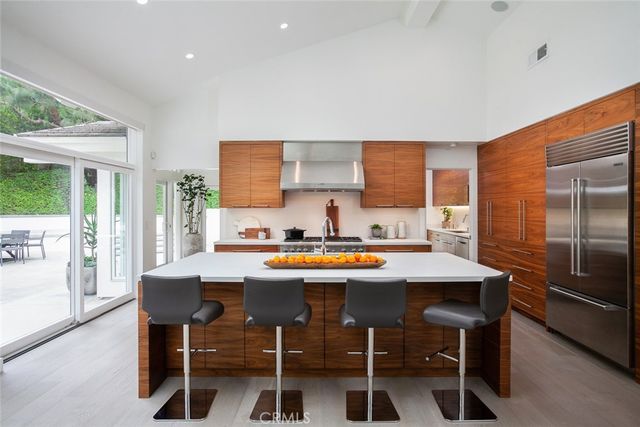 11 Greenbriar, Newport Beach, CA 92660