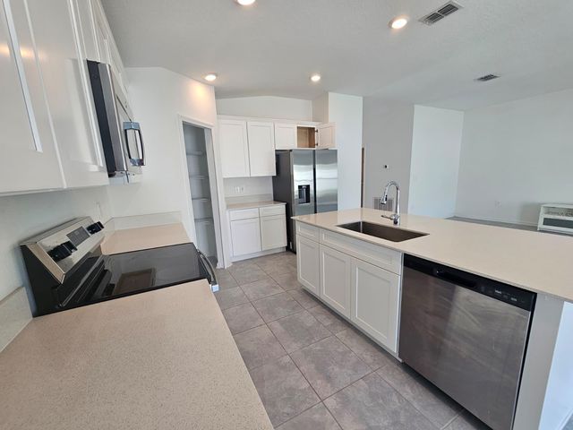1324 TUPELO TRAIL, Haines City, FL 33844