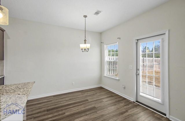 121 Battalion Lane, Hinesville, GA 31313