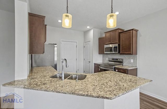 121 Battalion Lane, Hinesville, GA 31313