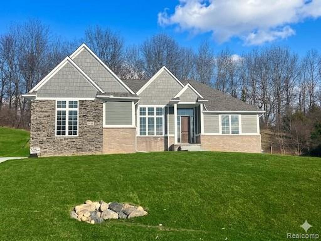 8848 Stonewall, Clarkston, MI 48348