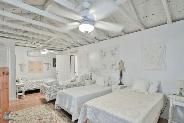 402 North Street A, Buffalo Gap, TX 79508