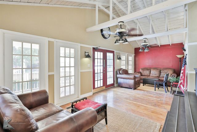 402 North Street A, Buffalo Gap, TX 79508