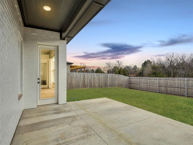 5608 NW 154th Terrace, Edmond, OK 73013