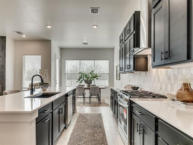 5608 NW 154th Terrace, Edmond, OK 73013