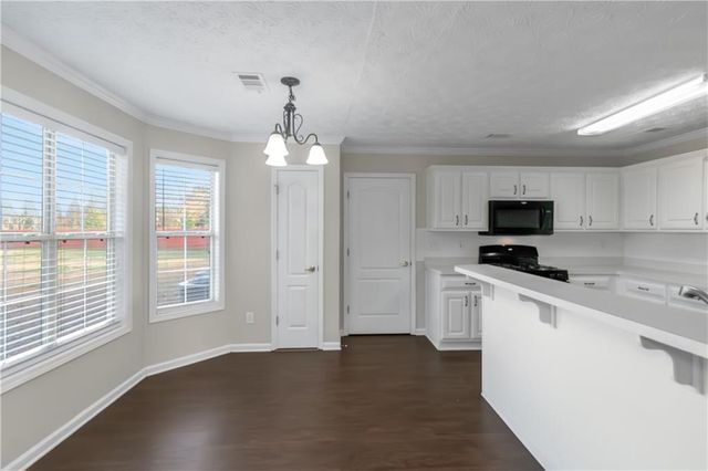 112 Wyckliffe Drive, Locust Grove, GA 30248