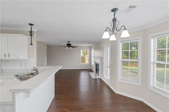 112 Wyckliffe Drive, Locust Grove, GA 30248