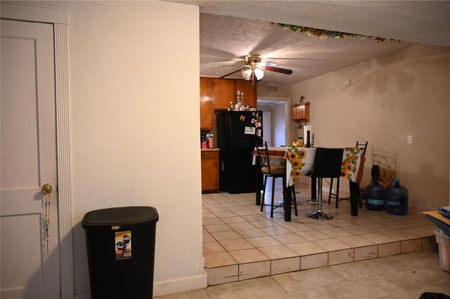 302 Glenmore Drive, Pasadena, TX 77503